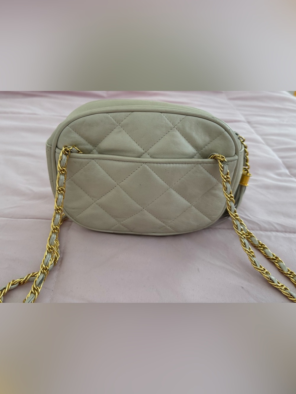 Jay Herbert vintage Quilted Crossbody Bag with Gold Chain Strap - Cream size 8x6
